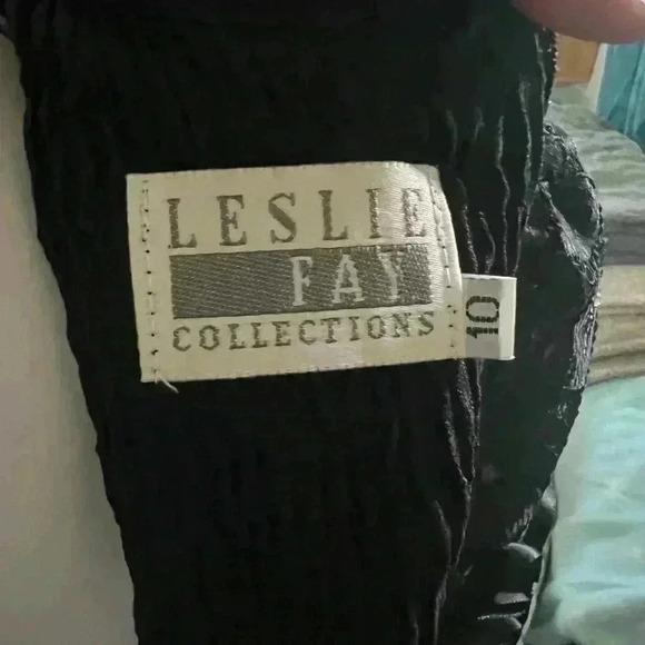 Vintage Leslie Fay Black Crepe Texture Crystals & Ribbon Applique Dress Size 10 - Picture 7 of 9